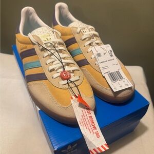 Adidas Men’s Gazelle Indoor Originals Glow Orange Shadow Violet IG1636